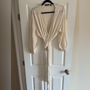 🟢DUJOUR. Cream wrap blouse with extra long tie. Size large
